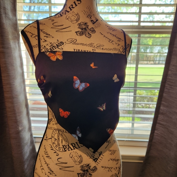 🦋 Forever 21, women's crop top. - Picture 7 of 9